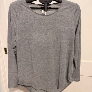 Under Armour Women's Heather Gray Long Sleeve Tee